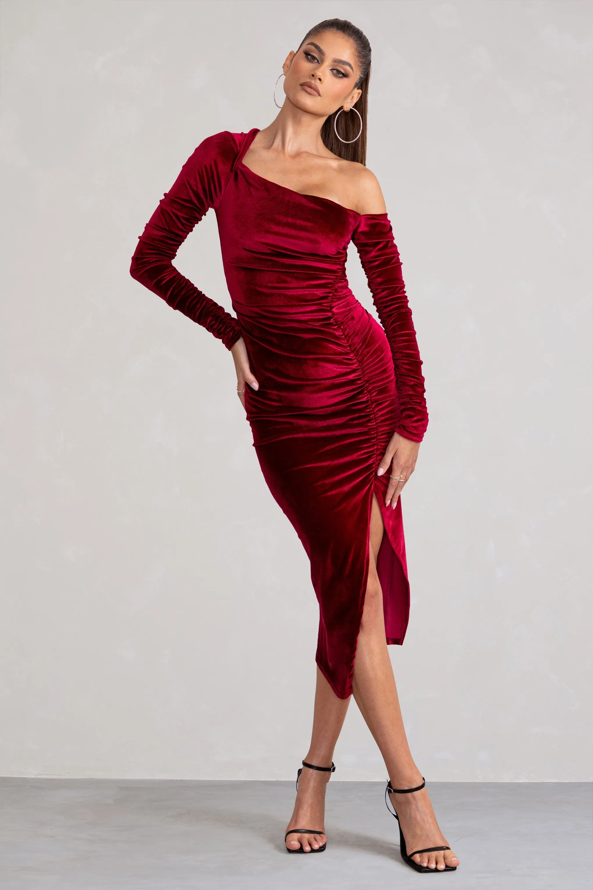 Agustina | Berry Velvet Asymmetric Neckline Midi Dress With Long Sleeves