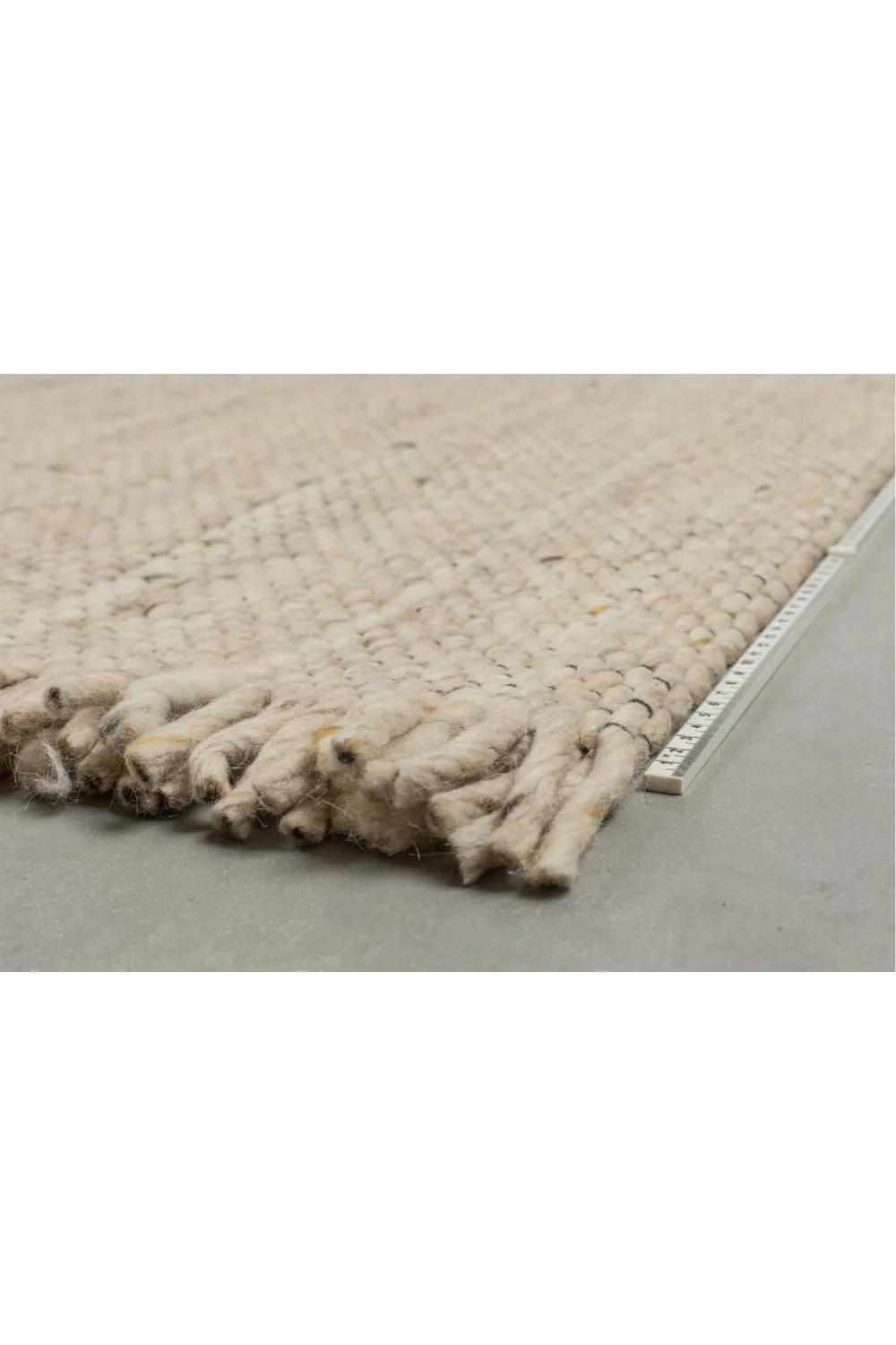 Beige Area Rug 5’ x 7’5" | Zuiver Frills