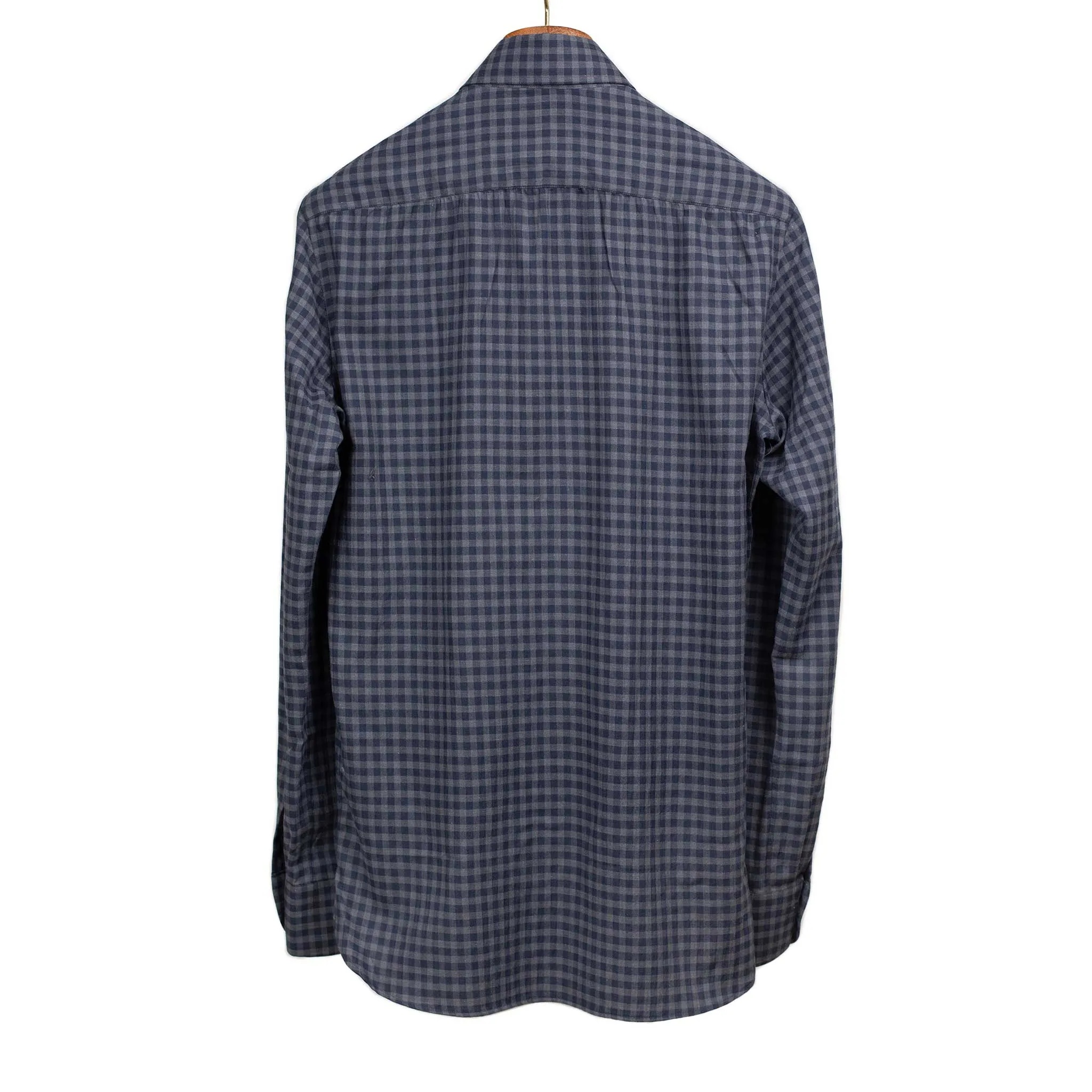 Buttoned collar shirt in navy and grey gingham cotton