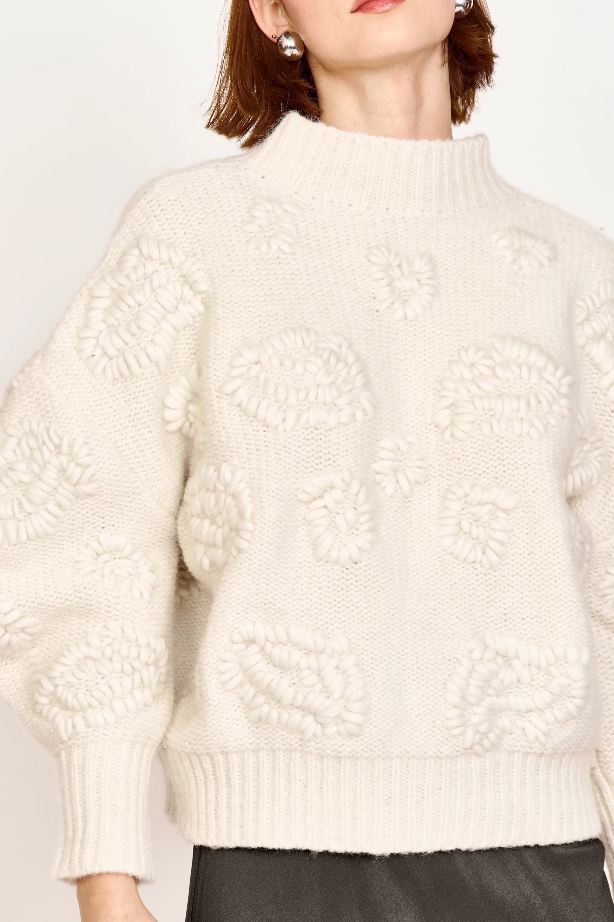 Cusco Waterlily Pullover in Ivory