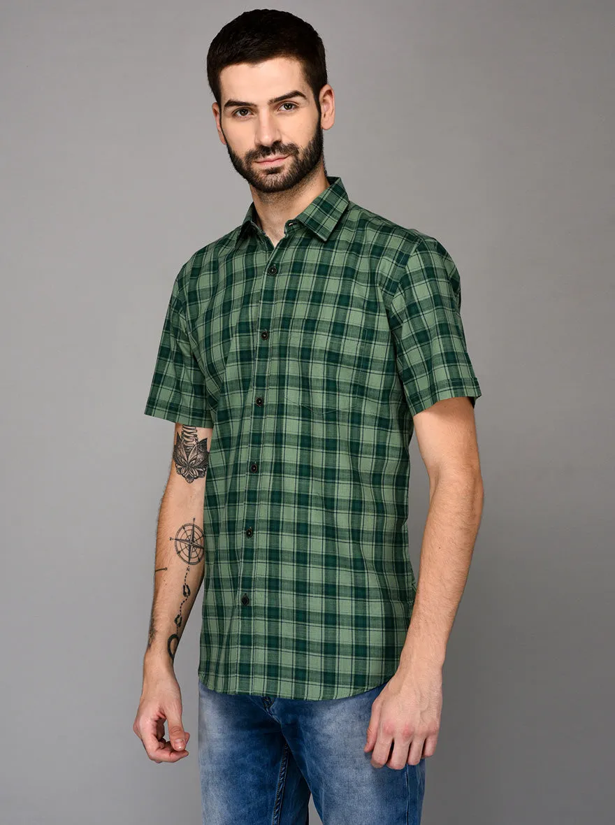 Green Checked Slim Fit Casual Shirt | JadeBlue