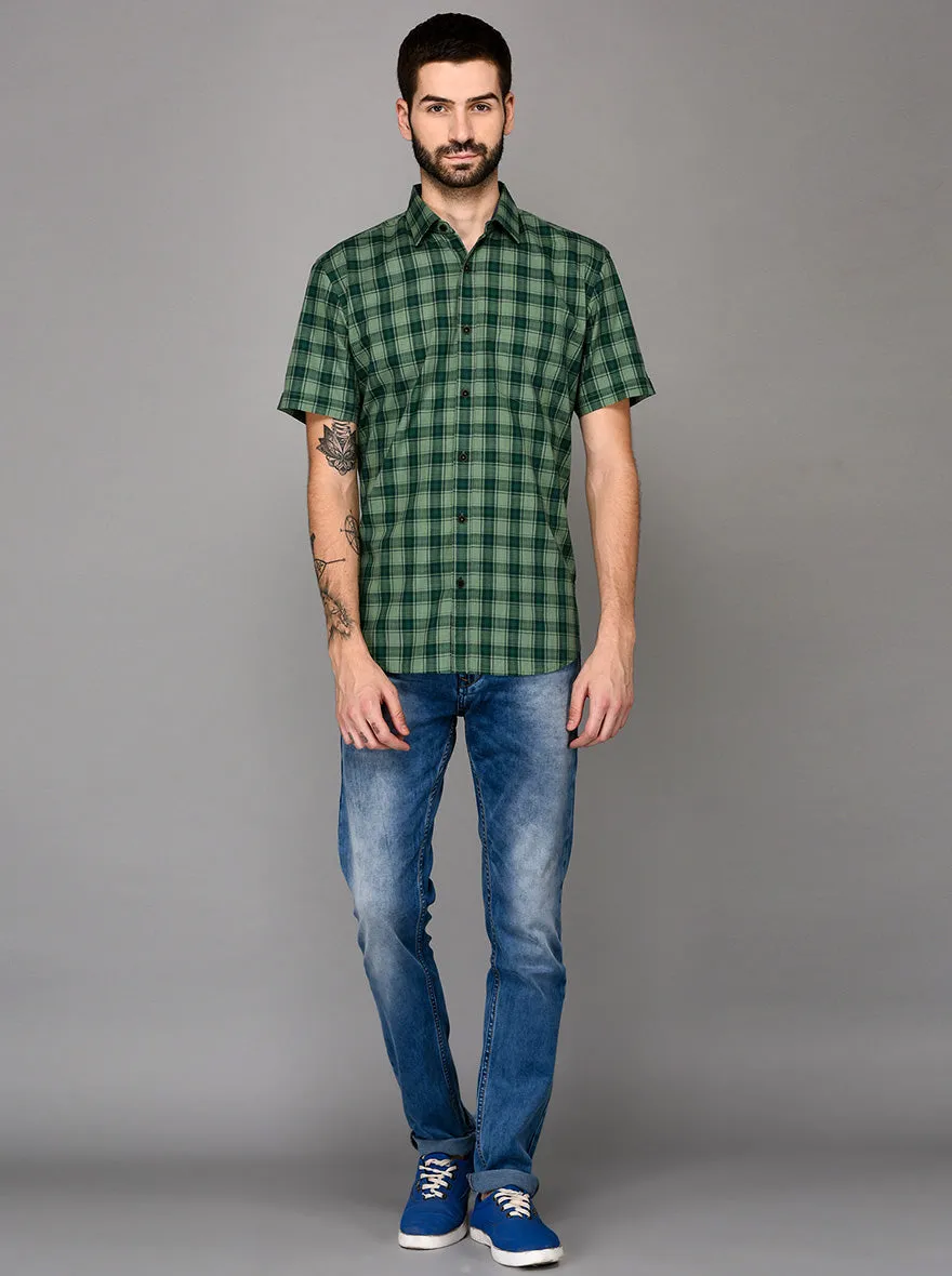 Green Checked Slim Fit Casual Shirt | JadeBlue