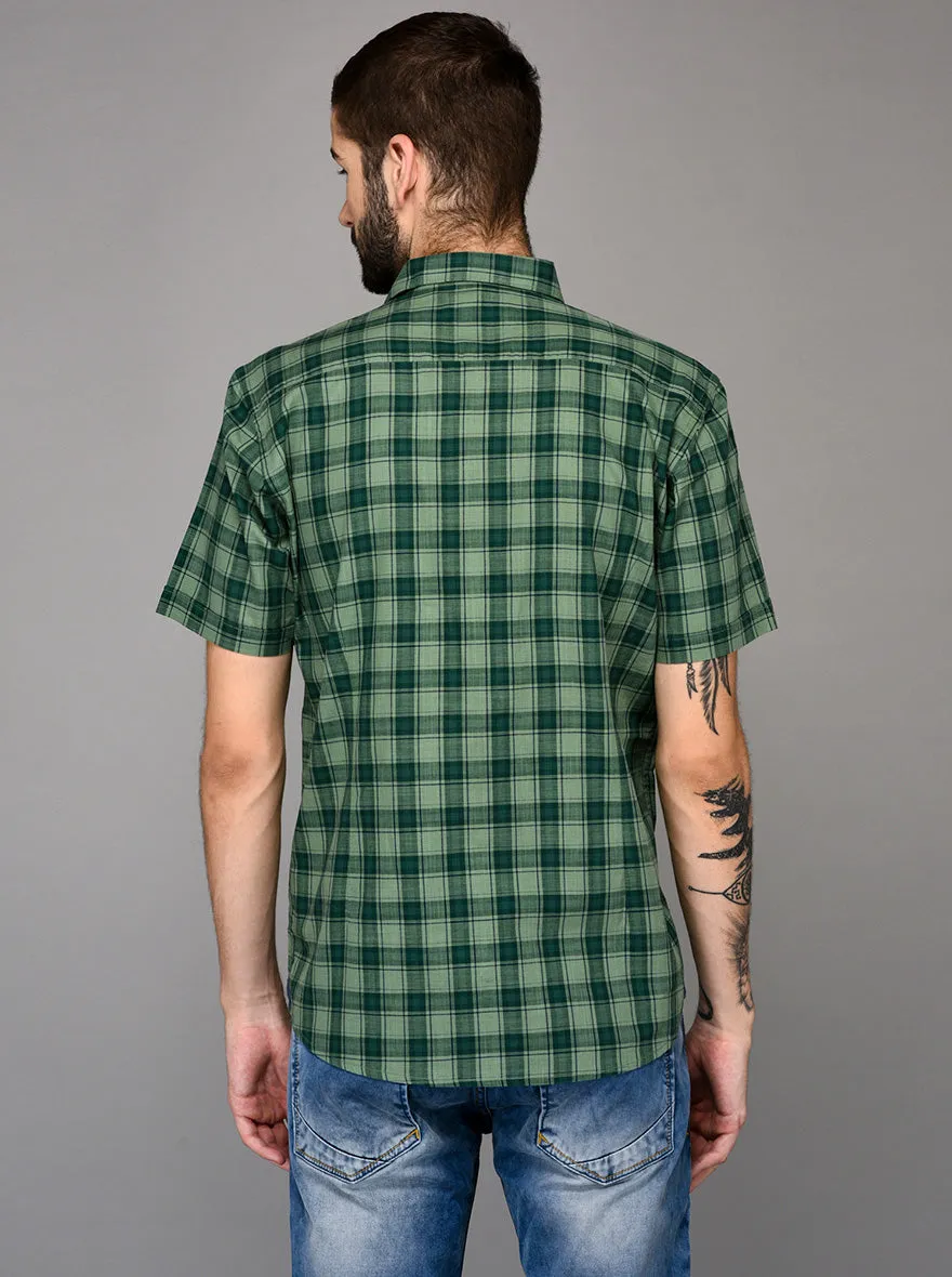 Green Checked Slim Fit Casual Shirt | JadeBlue