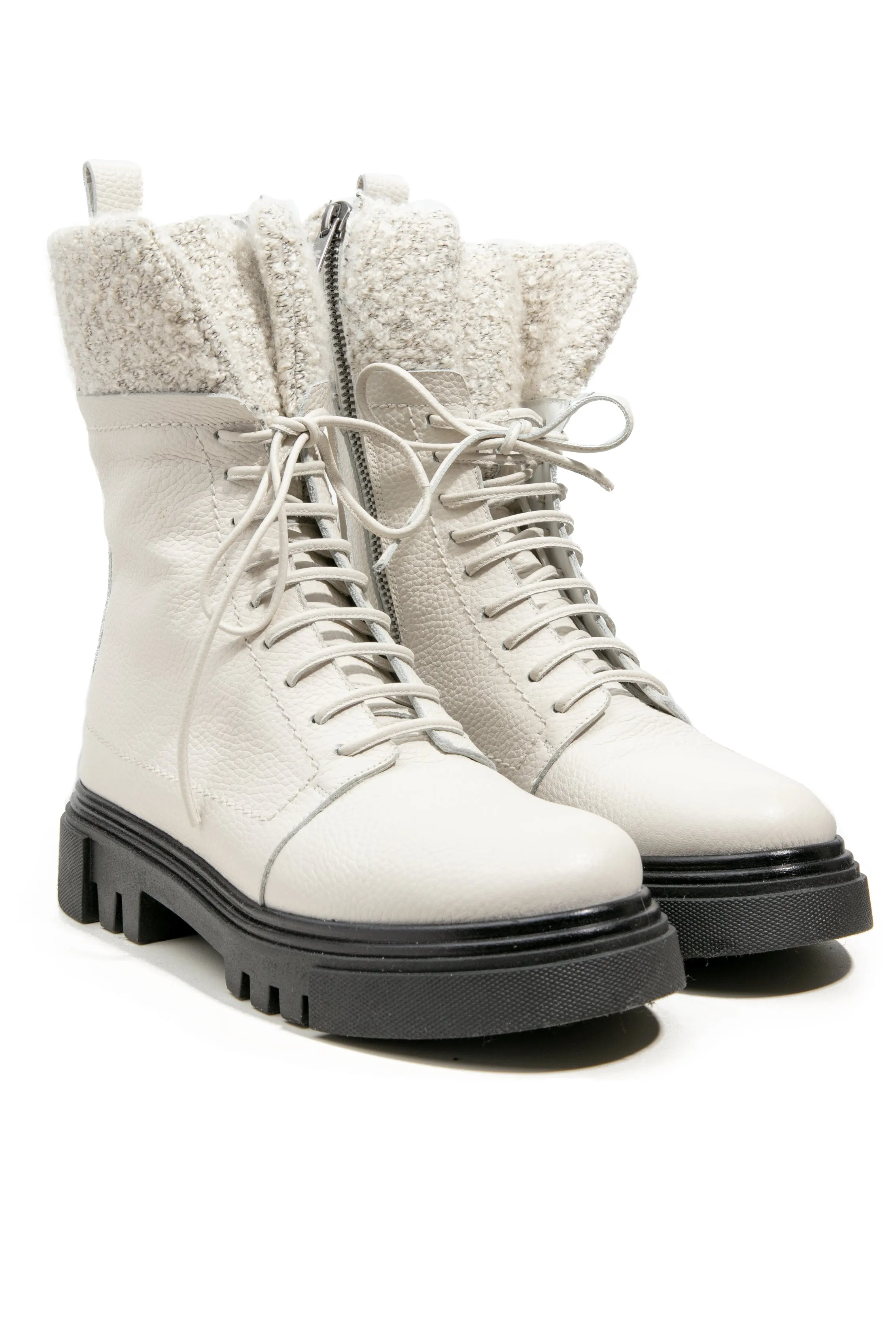 Lace-Up Low Leather Boot with Lana Ricciolina in Gesso