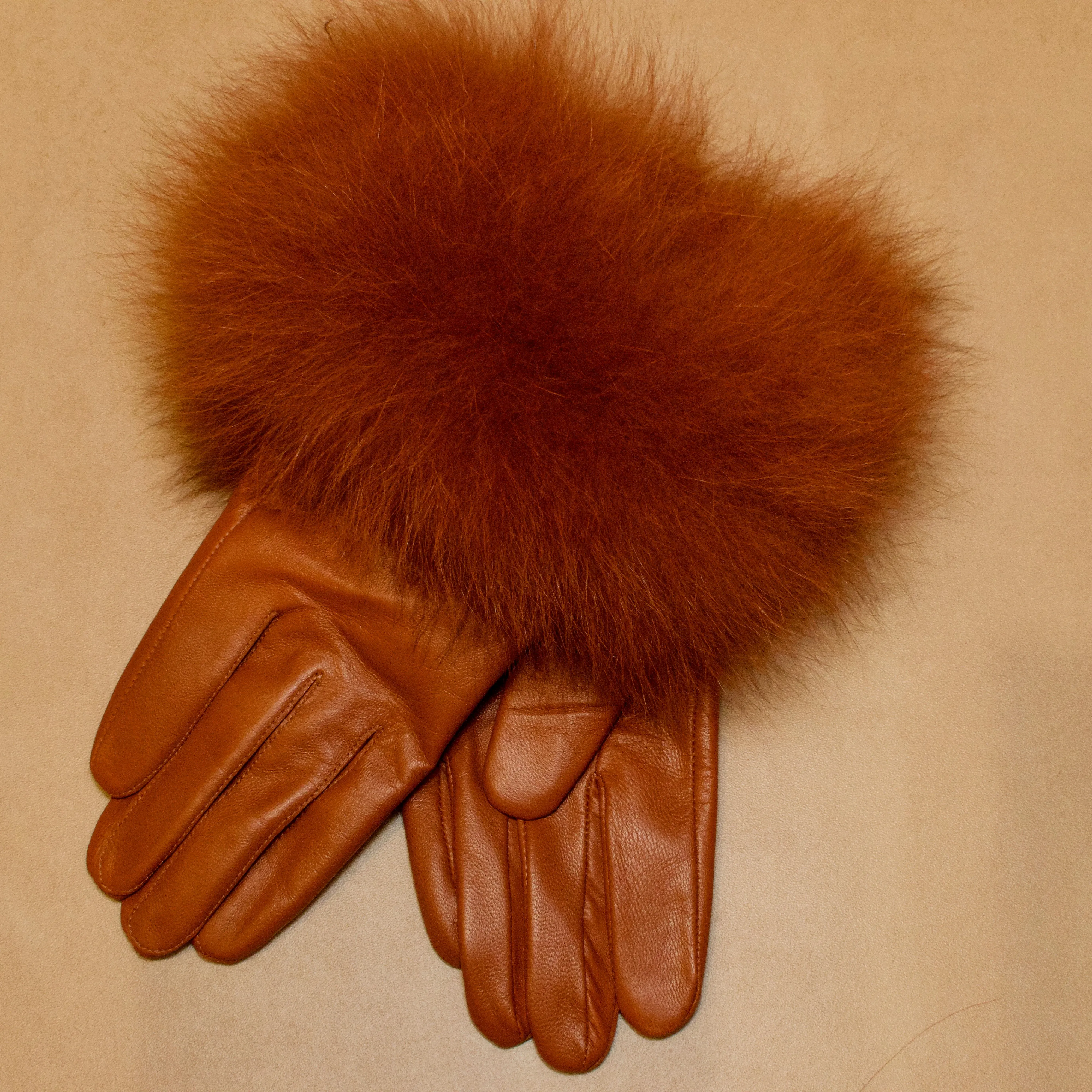 Lamb Leather Gloves with Fox Fur Cuff